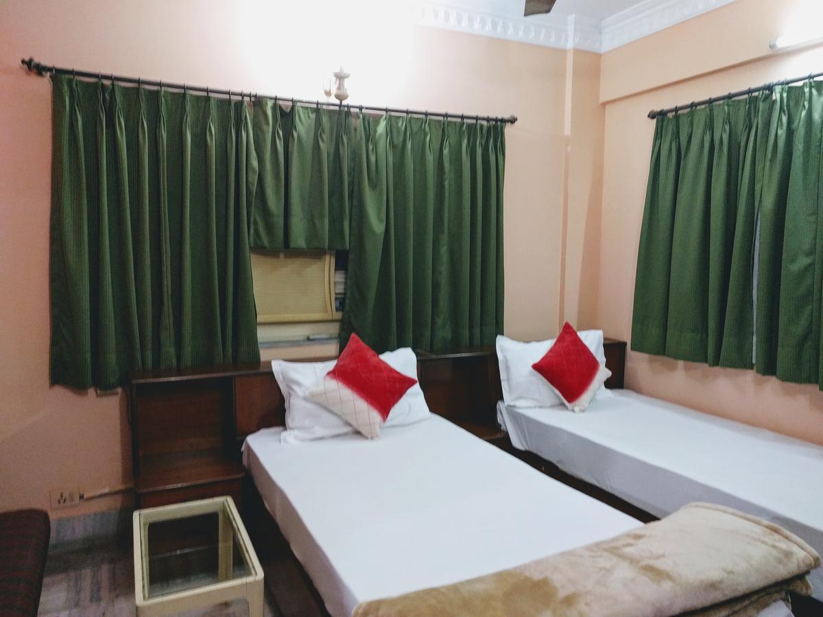 Ashray Guesthouse Calcutta Exterior foto